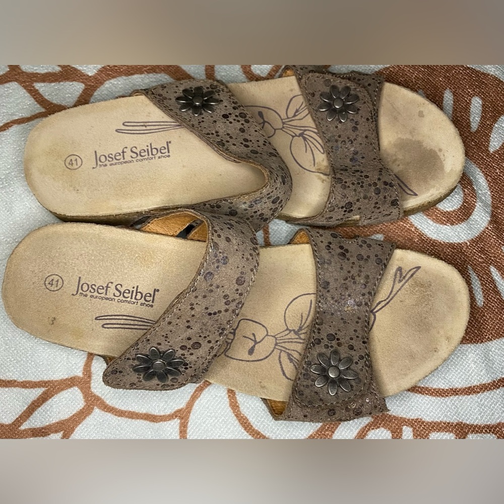 Josef Seibel Tonga 04 Leather Slide Sandals in Color Taupe Flow EU 40 / 10